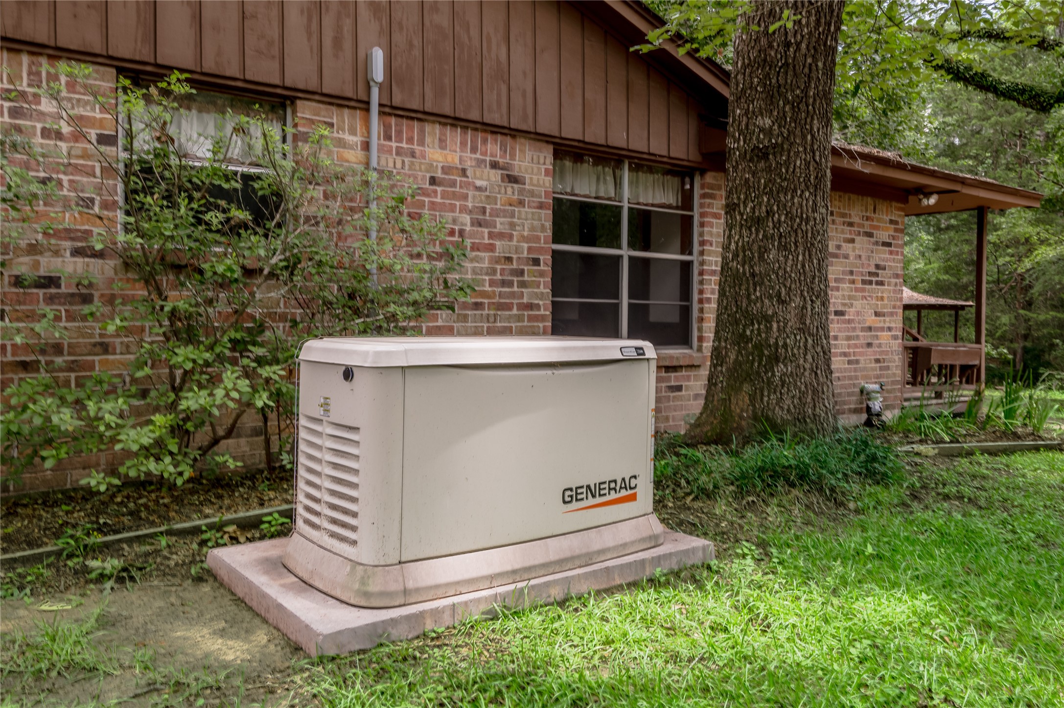 118 Pine Ridge Lane Huntsville, TX 77340 - Photo 4 of 36
