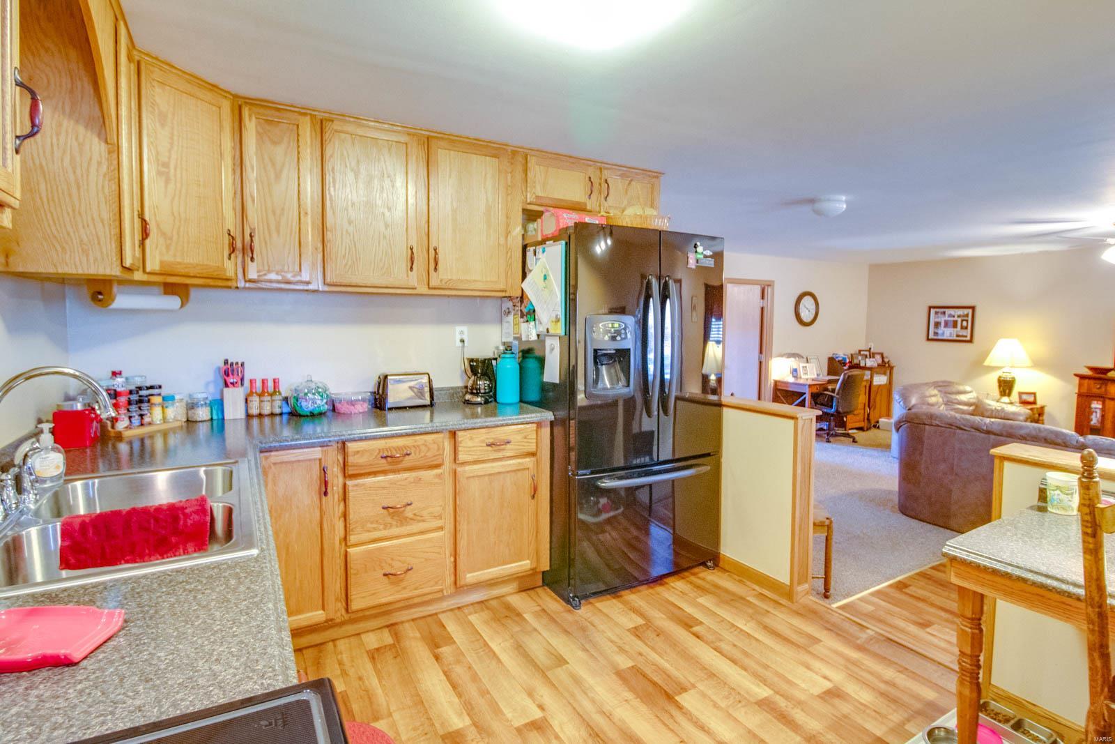 31573 Seets Road Brighton, IL 62012 - Photo 22 of 38