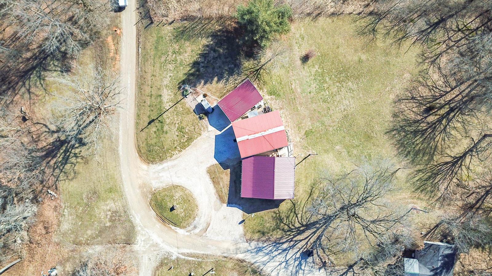 31573 Seets Road Brighton, IL 62012 - Photo 9 of 38