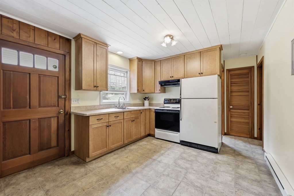 109 Otis Stage Road Blandford, MA 01008 - Photo 7 of 38