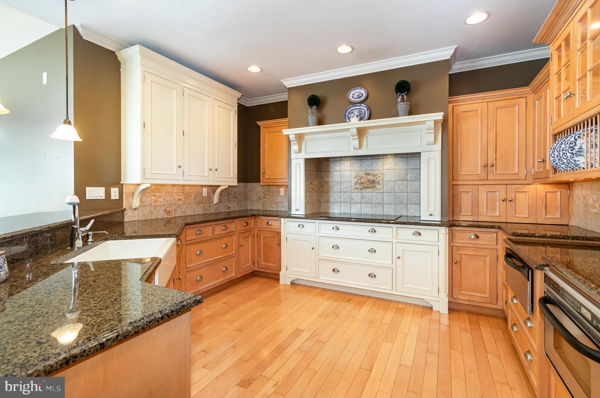 148 Lawn Road Palmyra, PA 17078 - Photo 15 of 61 Gallery Image 15