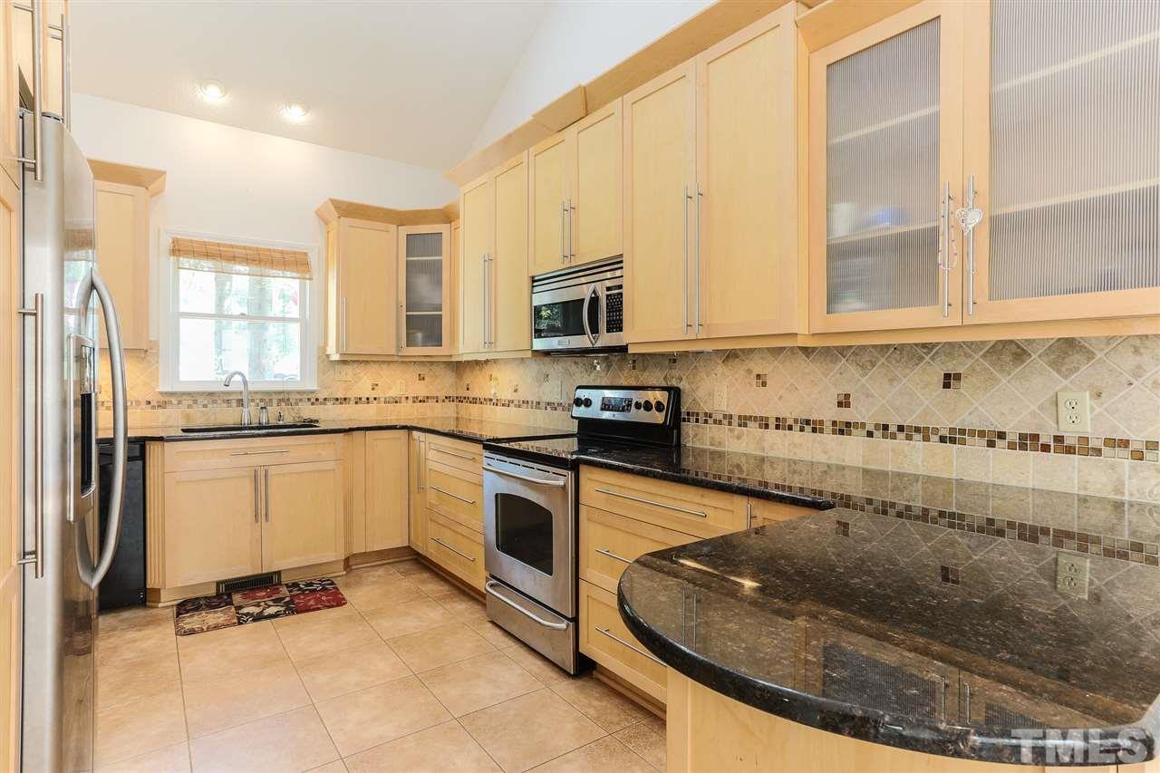 5608 Preston Place Raleigh, NC 27604 - Photo 4 of 22 Gallery Image 4