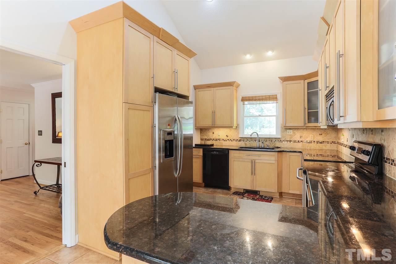 5608 Preston Place Raleigh, NC 27604 - Photo 5 of 22 Gallery Image 5