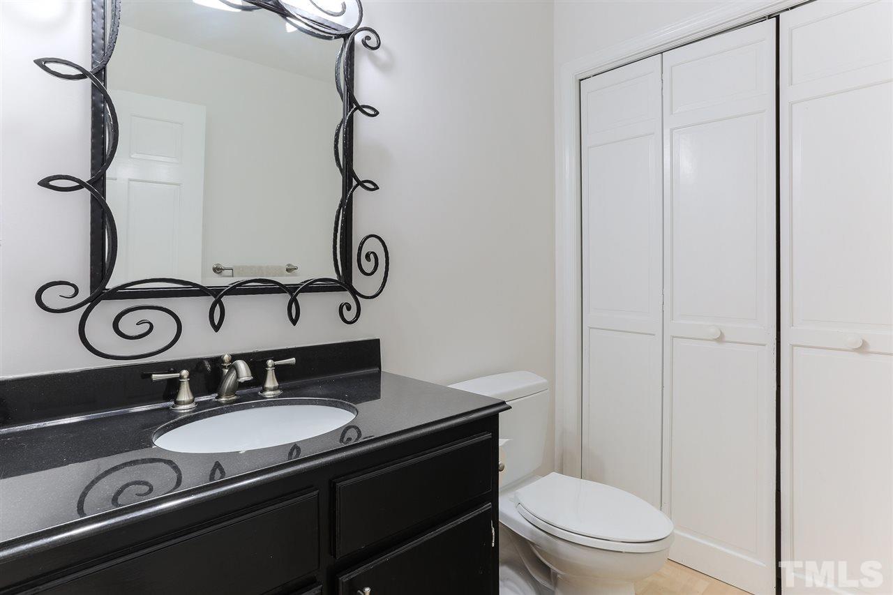 5608 Preston Place Raleigh, NC 27604 - Photo 10 of 22 Gallery Image 10