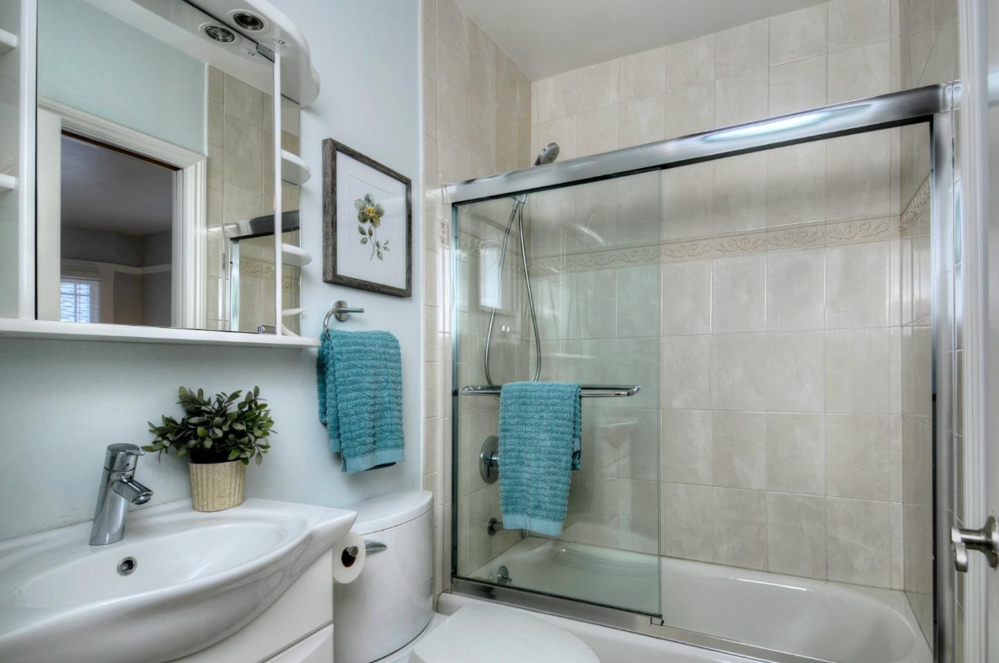 307 Engle Road San Mateo, CA 94402 - Photo 13 of 22 Gallery Image 13