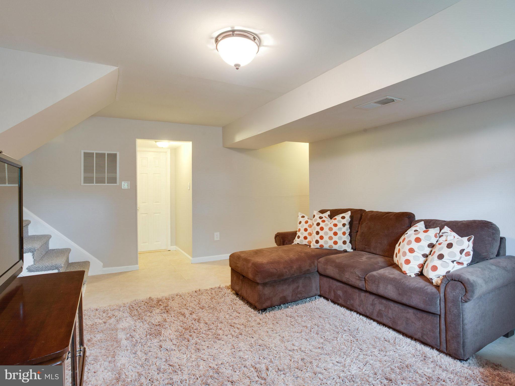 800 West Nettle Tree Road Sterling, VA 20164 - Photo 22 of 30 Basement
