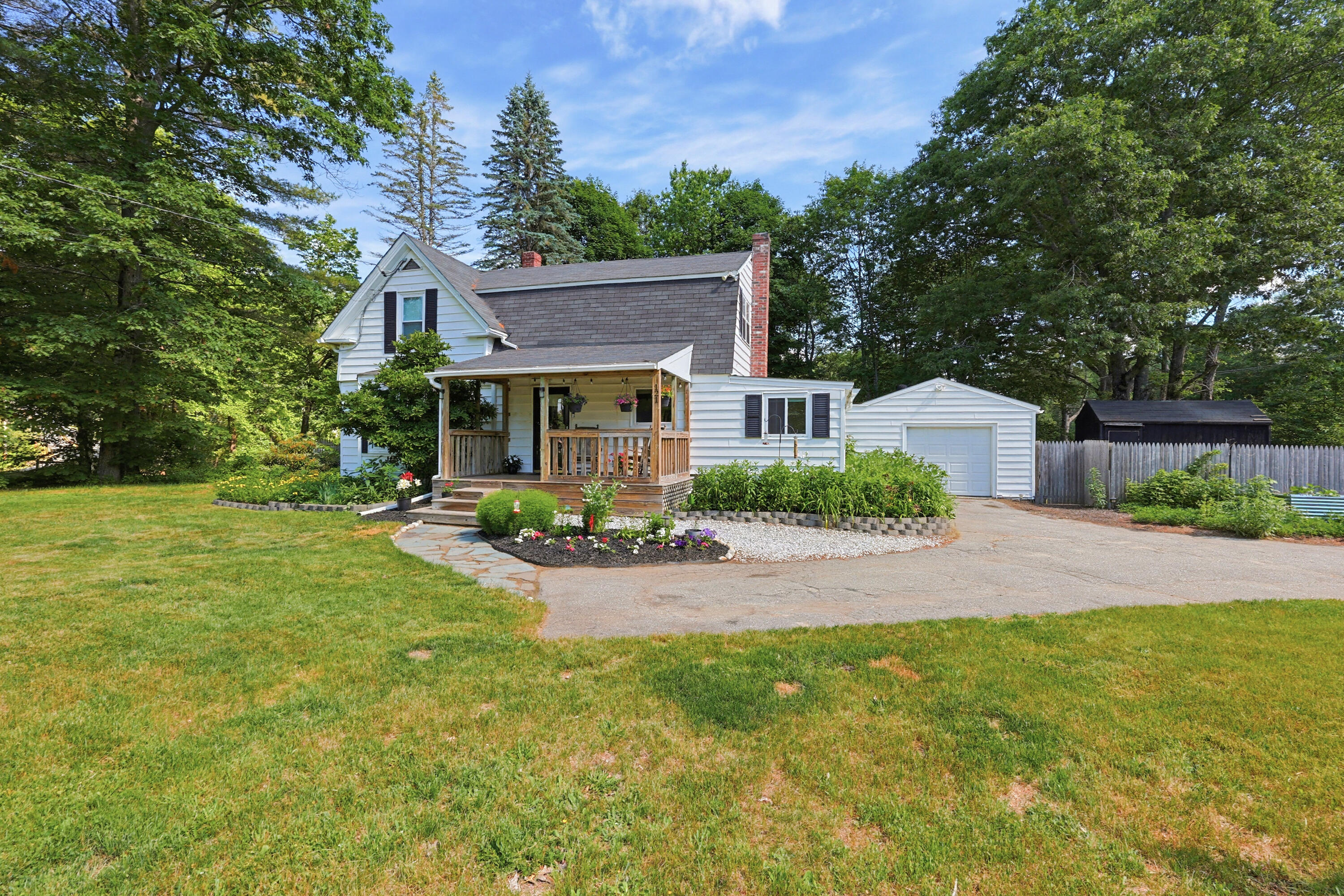 121 White House Crossing Road Topsham, ME 04086 - Photo 2 of 36 IMG_2668