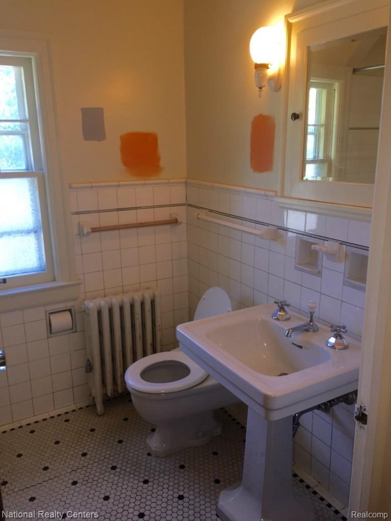 4439 Yorkshire Road Detroit, MI 48224 - Photo 13 of 18 Dep 16.jpg