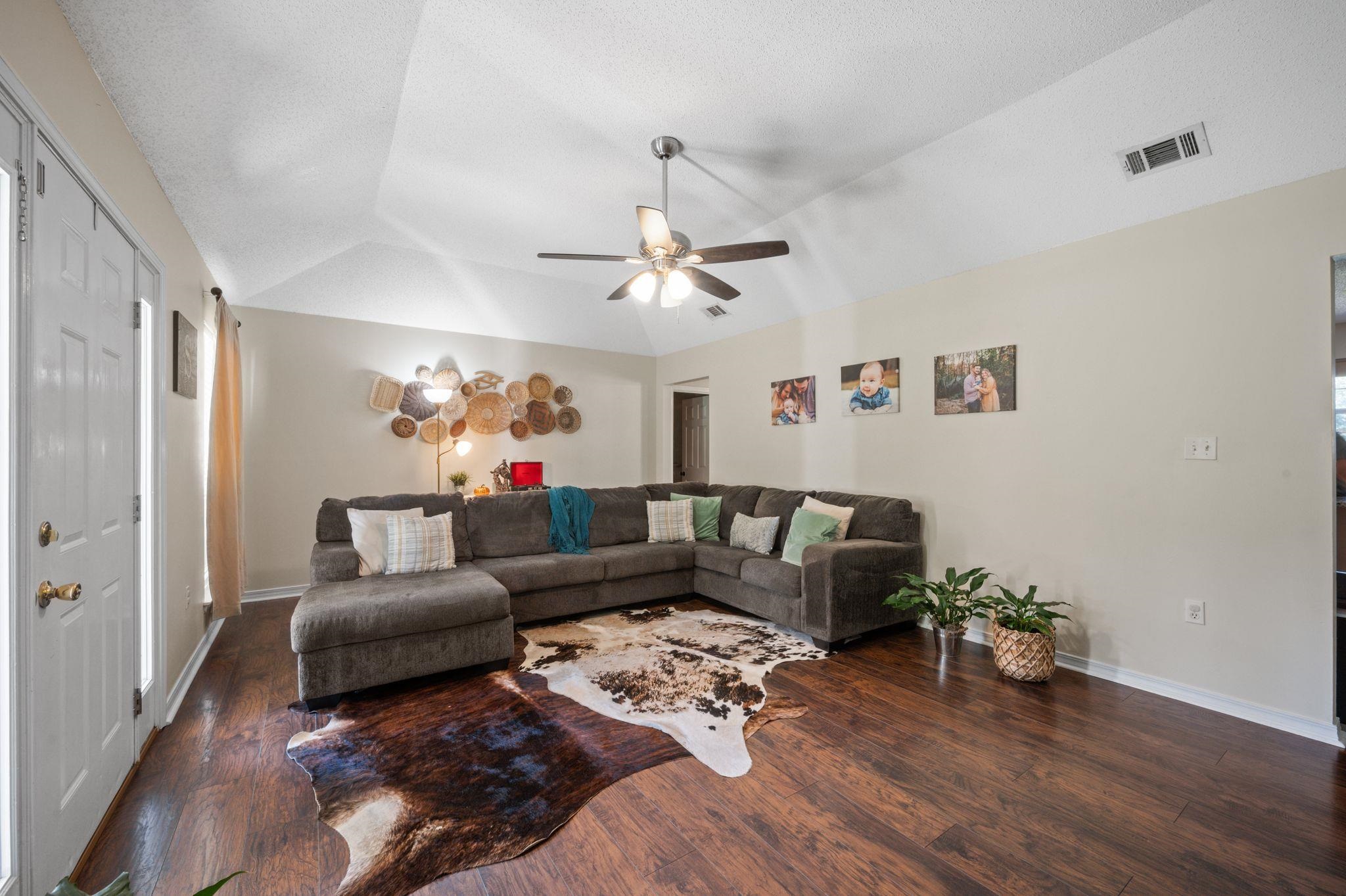 13025 County Road 55 Foley, AL 36535 - Photo 21 of 49 Living Room