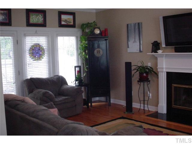 4128 Breadfruit Court Raleigh, NC 27616 - Photo 5 of 20 Gallery Image 5