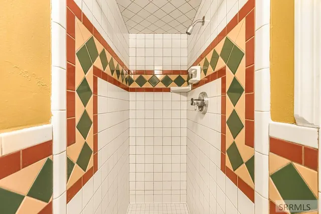 $1,490,000 | 144 East 400 North, Blackfoot, ID 83221