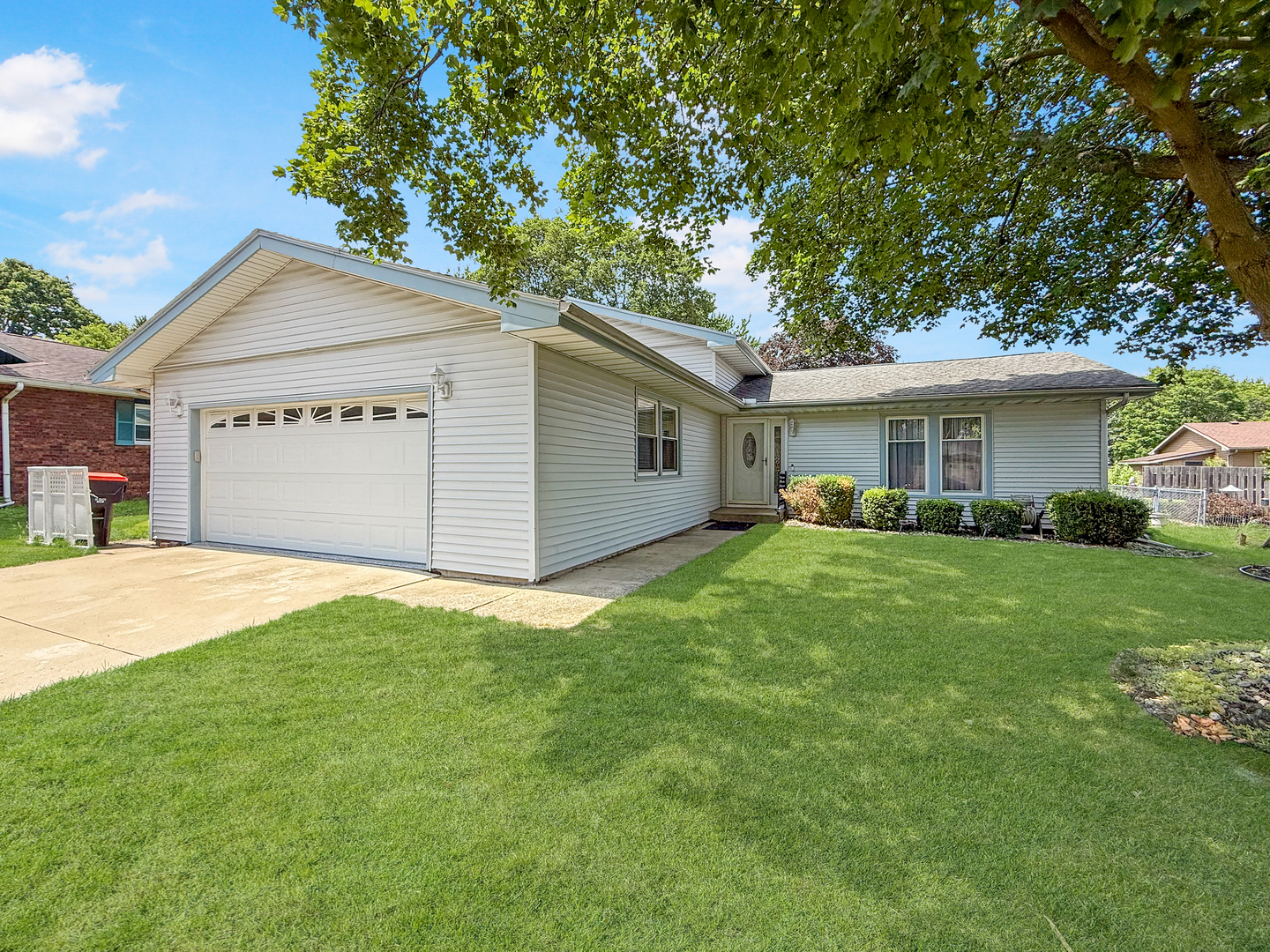 1025 Ruth Crane Drive Rantoul, IL 61866 - Photo 2 of 27
