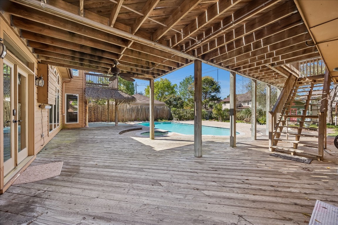 1835 Raintree Circle Seabrook, TX 77586 - Photo 32 of 50 Lots of shaded areas for your comfort in those Texas summers.