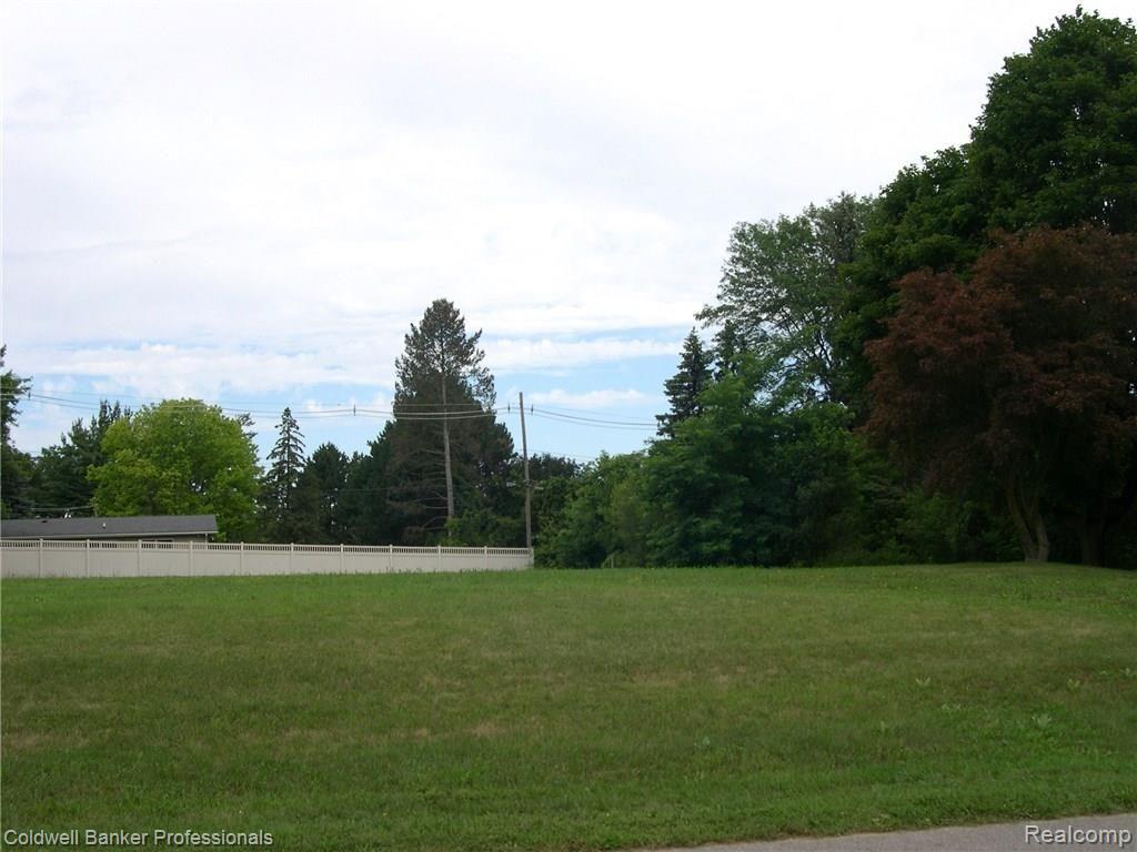 1921 Carter Road Rochester Hills, MI 48306 - Photo 1 of 1
