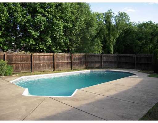121 Phillips Lane McKees Rocks, PA 15136 - Photo 14 of 15 Swimming Pool/Hot Tub/Sauna.