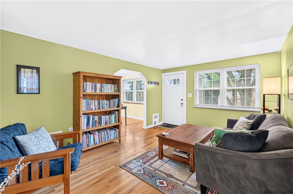 2378 Rose Garden Road Pittsburgh, PA 15220 - Photo 5 of 43 Gallery Image 5
