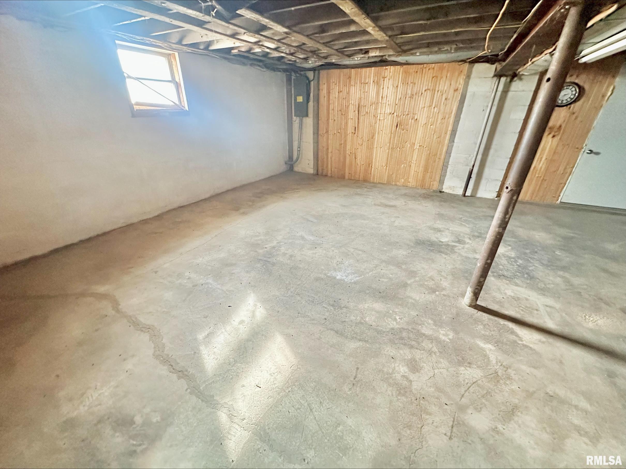 1416 Berwick Road Berwick, IL 61417 - Photo 27 of 34