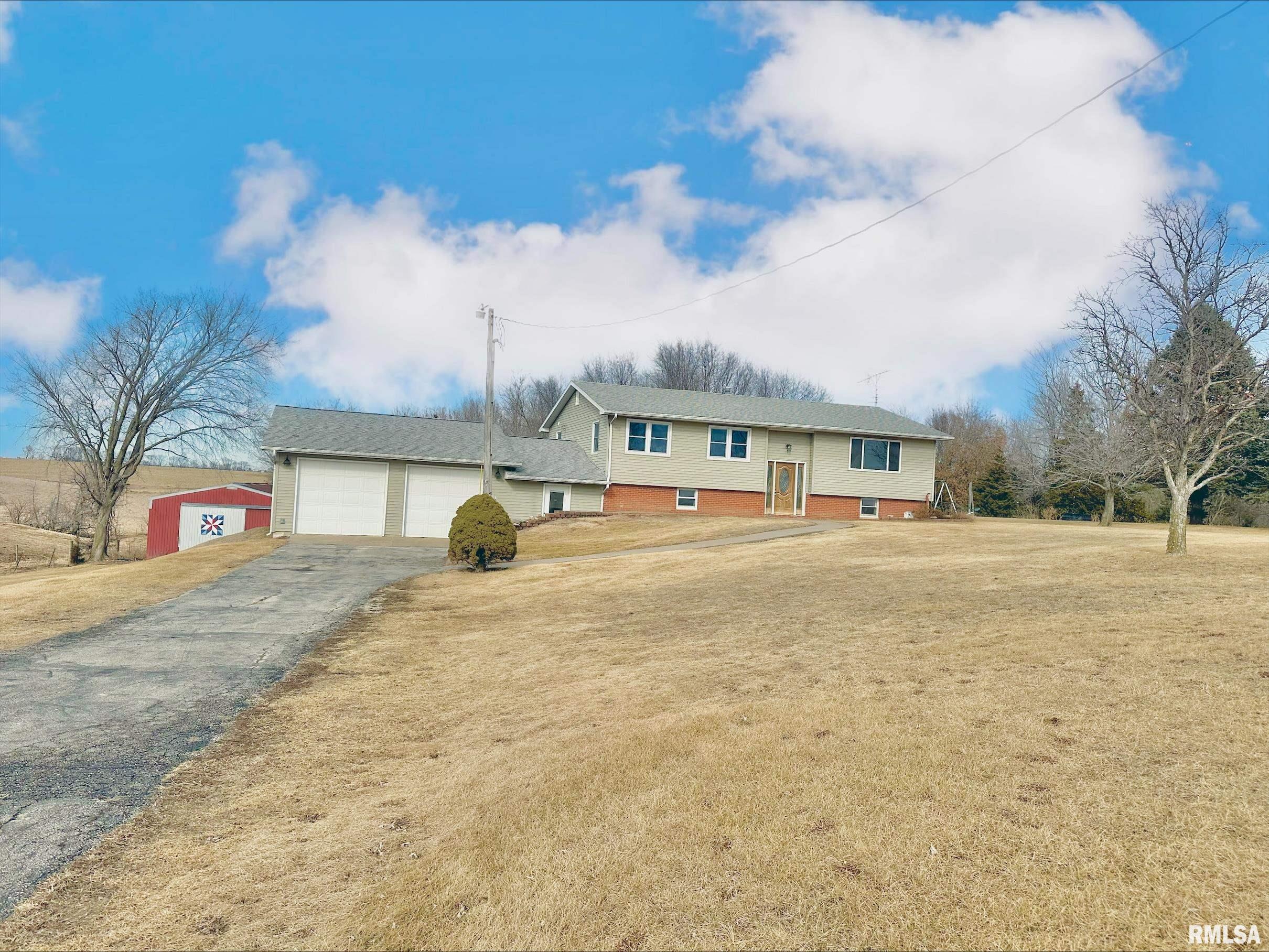 1416 Berwick Road Berwick, IL 61417 - Photo 9 of 34