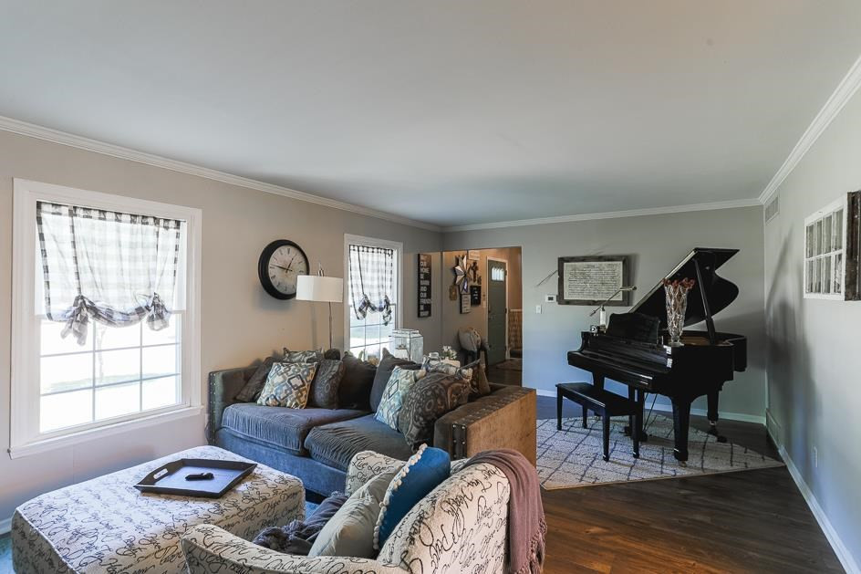 5883 North Rickfield Road Jackson, MI 49201 - Photo 5 of 50 Photo 5
