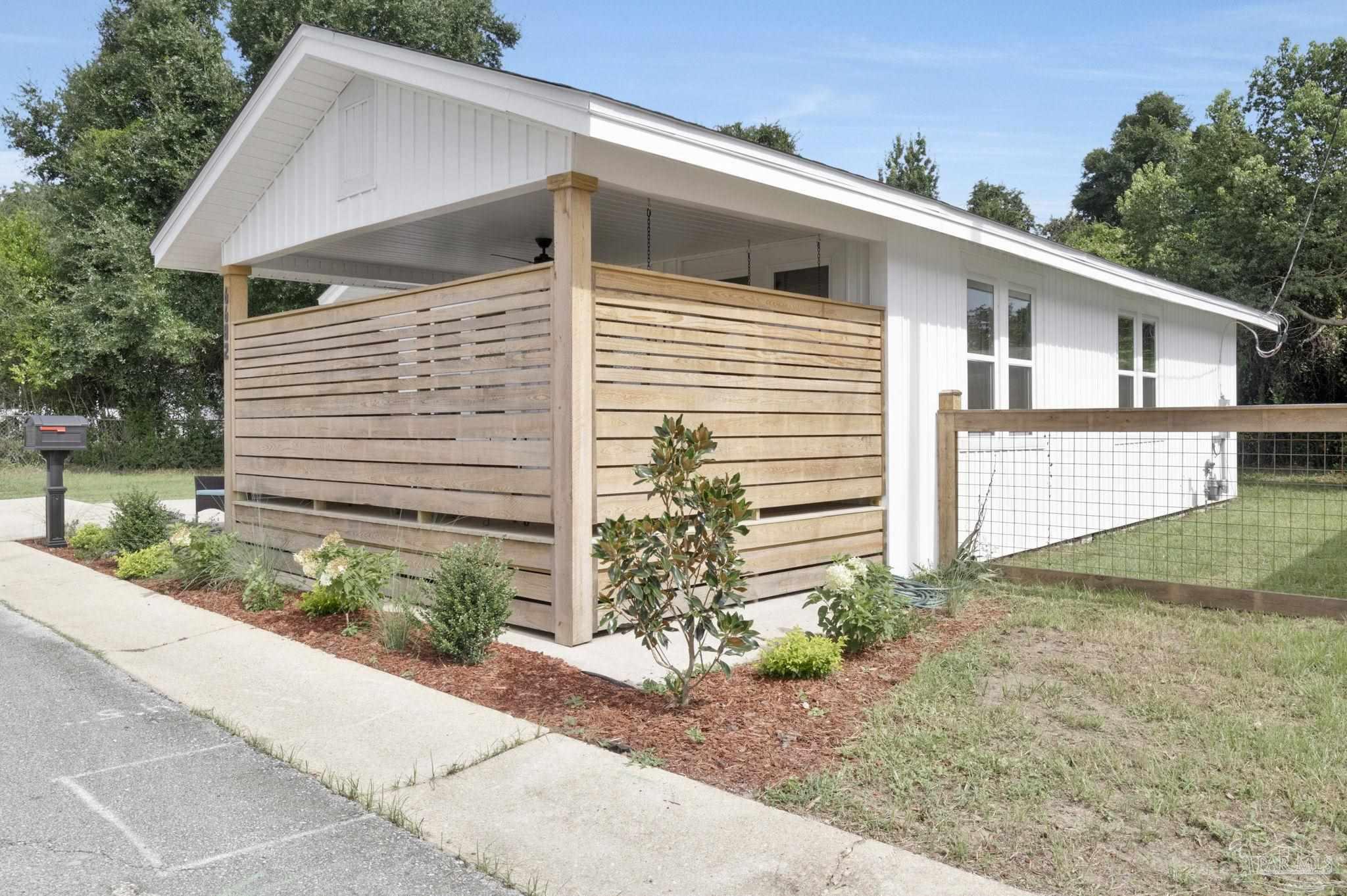 6682 Ravine Street Milton, FL 32570 - Photo 2 of 41 Gallery Image 2