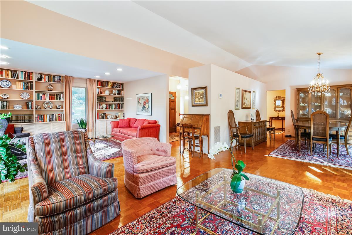 1417 Aldenham Lane Reston, VA 20190 - Photo 15 of 65 Flex floorpan