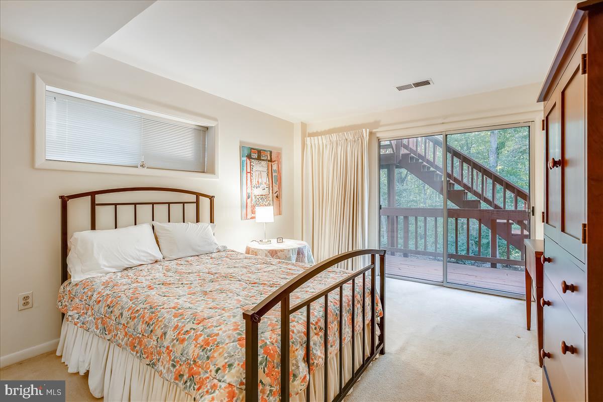 1417 Aldenham Lane Reston, VA 20190 - Photo 35 of 65 Walkout from bedroom