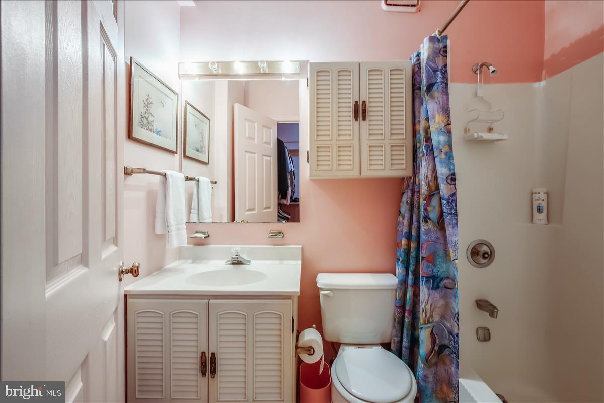 1417 Aldenham Lane Reston, VA 20190 - Photo 52 of 65 Bath