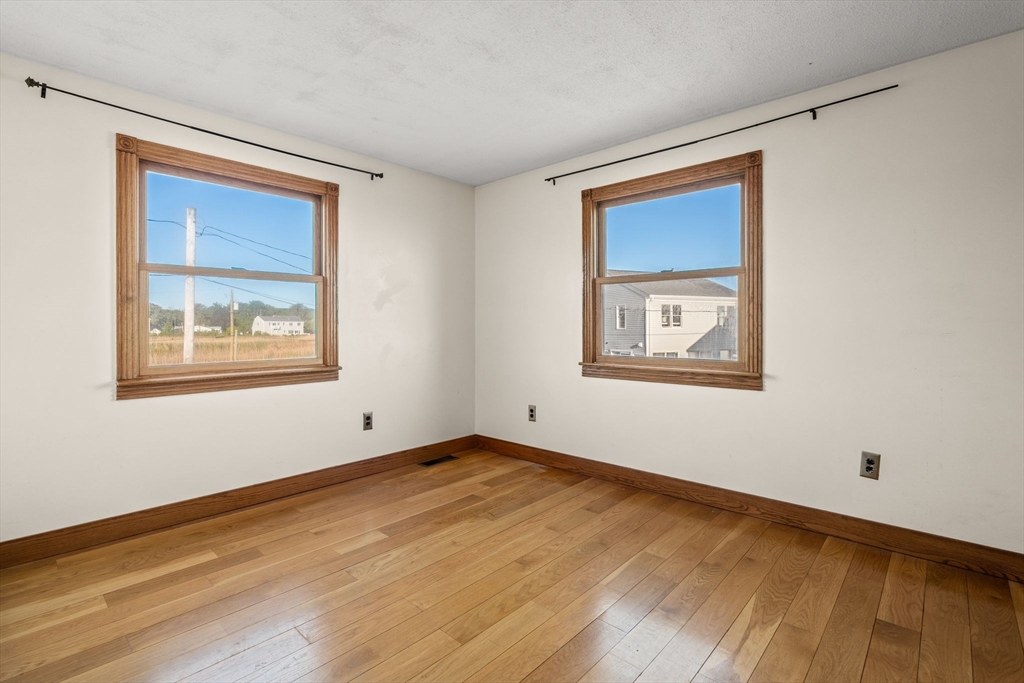 63 Seaside Road Scituate, MA 02066 - Photo 28 of 34