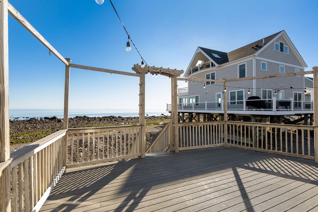 63 Seaside Road Scituate, MA 02066 - Photo 4 of 34