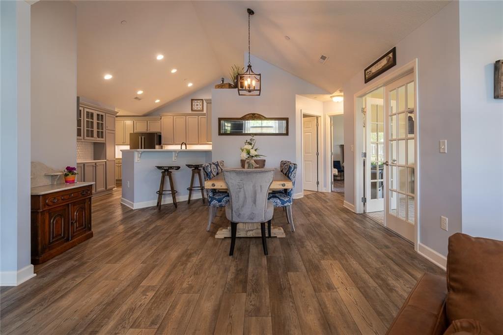 202 Spring Valley Drive Zelienople, PA 16063 - Photo 14 of 40