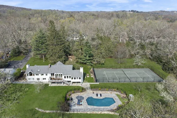 $1,995,000 | 20 Oscaleta Road, South Salem, NY 10590