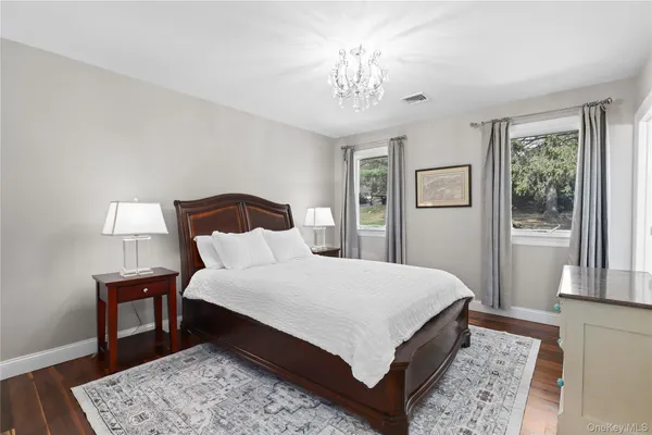 $1,995,000 | 20 Oscaleta Road, South Salem, NY 10590