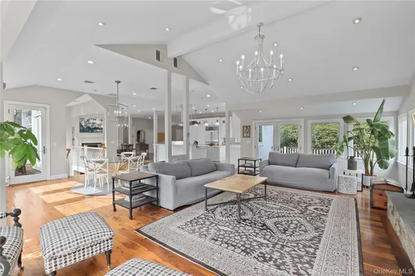 $1,995,000 | 20 Oscaleta Road, South Salem, NY 10590