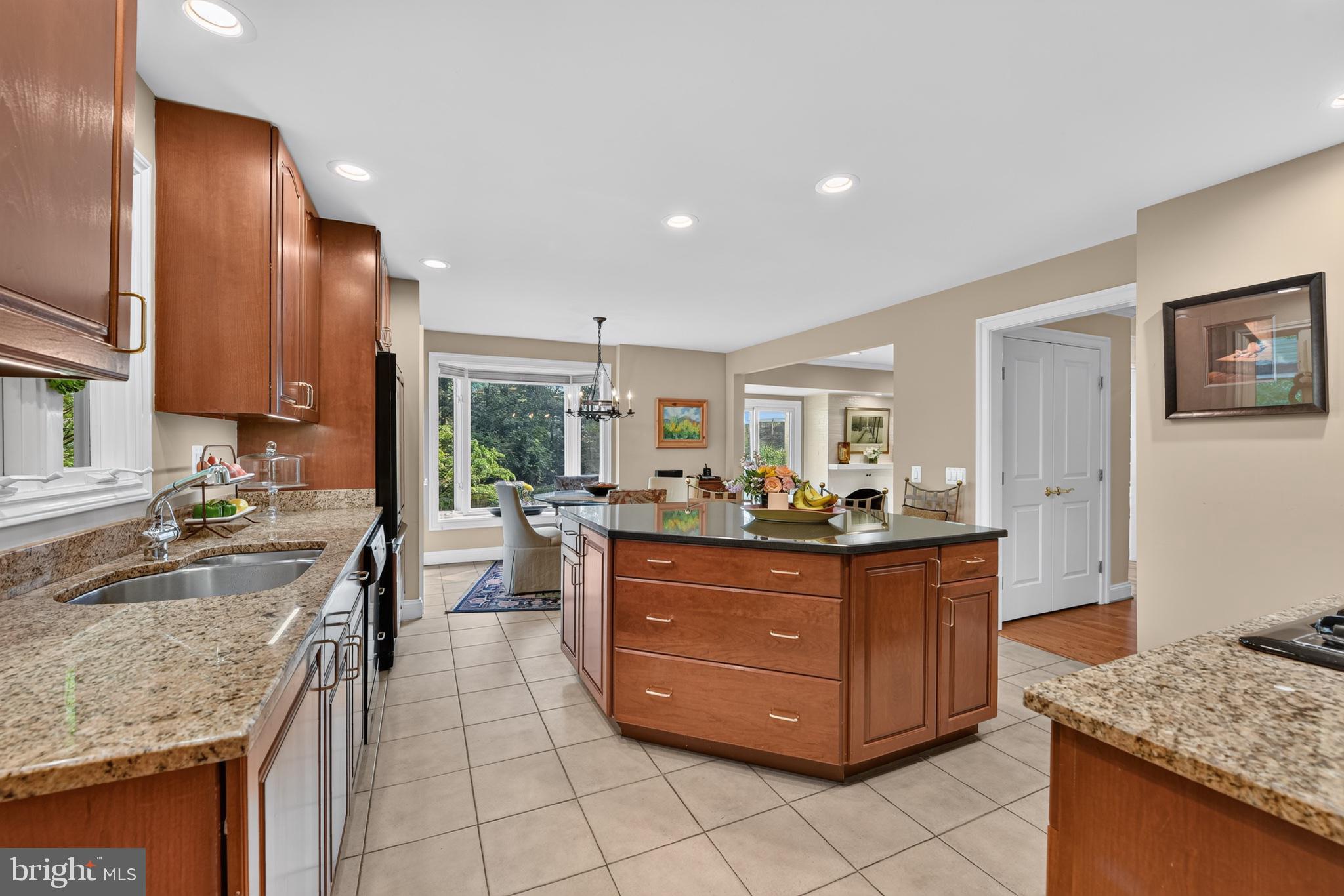 11801 Riders Lane Reston, VA 20191 - Photo 11 of 32 Spacious kitchen with Island and Sunny dinning