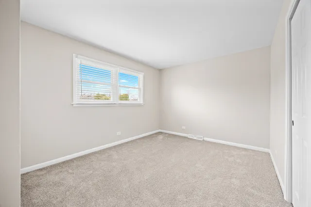 $341,900 | 9804 Massasoit Avenue, Oak Lawn, IL 60453