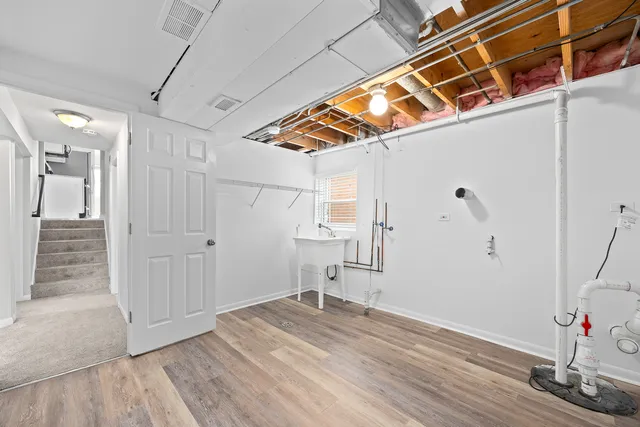 $341,900 | 9804 Massasoit Avenue, Oak Lawn, IL 60453