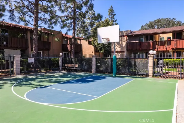 $338,000 | 1030 West MacArthur Boulevard, Unit 90, Santa Ana, CA 92707