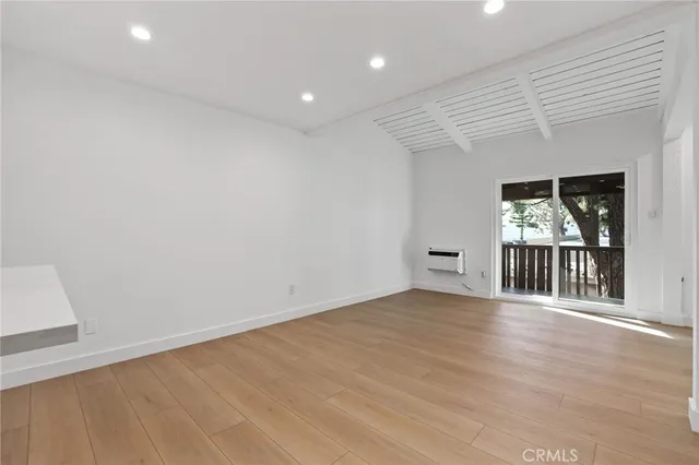 $338,000 | 1030 West MacArthur Boulevard, Unit 90, Santa Ana, CA 92707