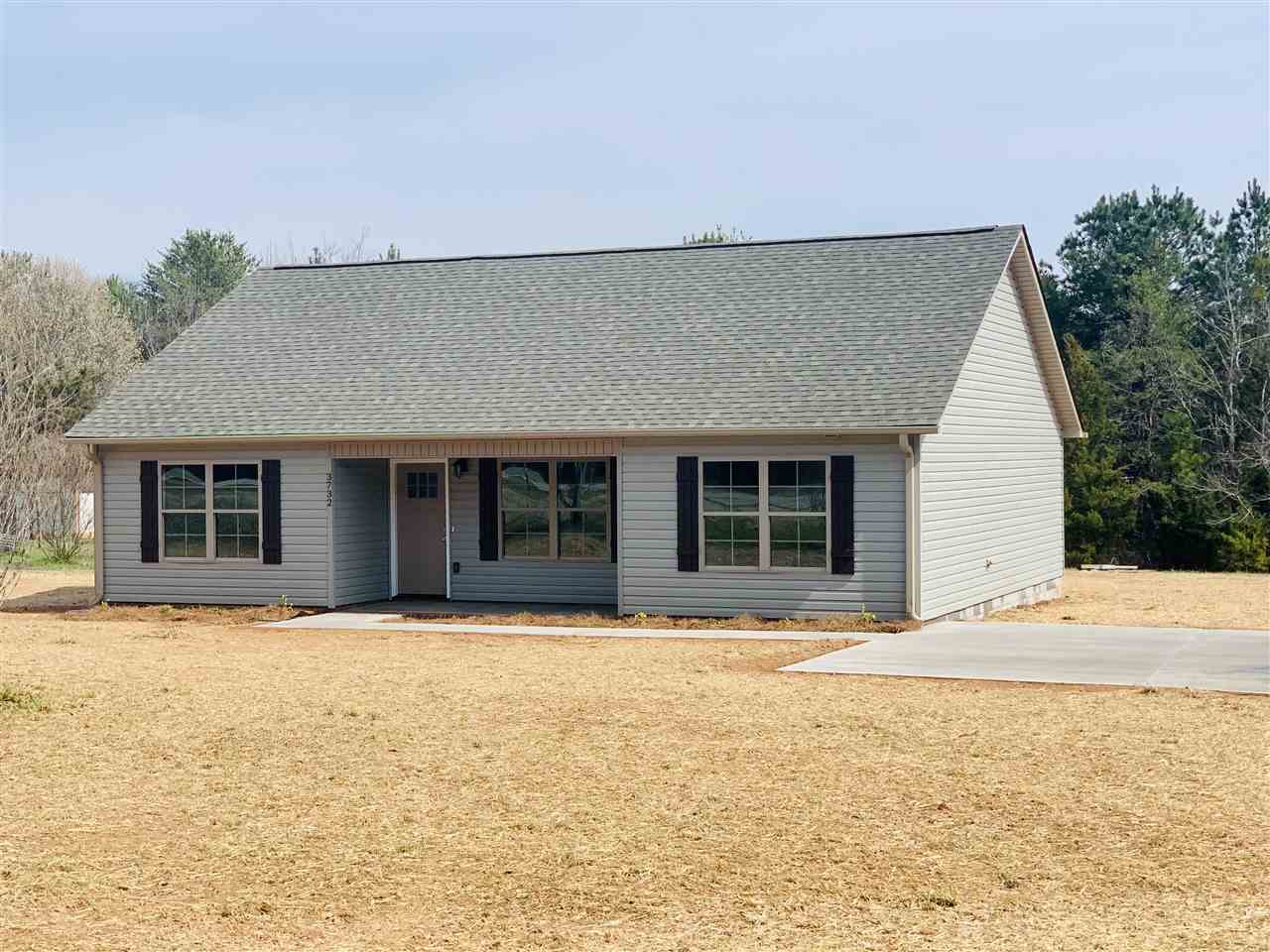 3732 Rainbow Lake Road Inman, SC 29349 - Photo 1 of 14