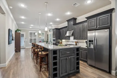 $479,000 | 530 Imperial Boulevard, Sugar Land, TX 77498