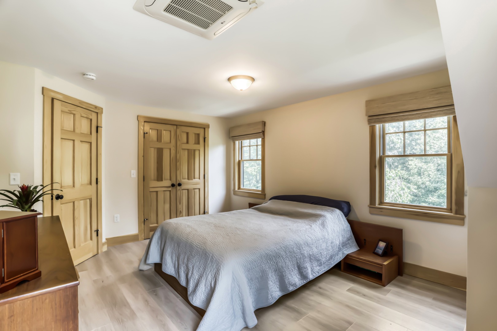 139 Tea Lane Chilmark, MA 02535 - Photo 23 of 34