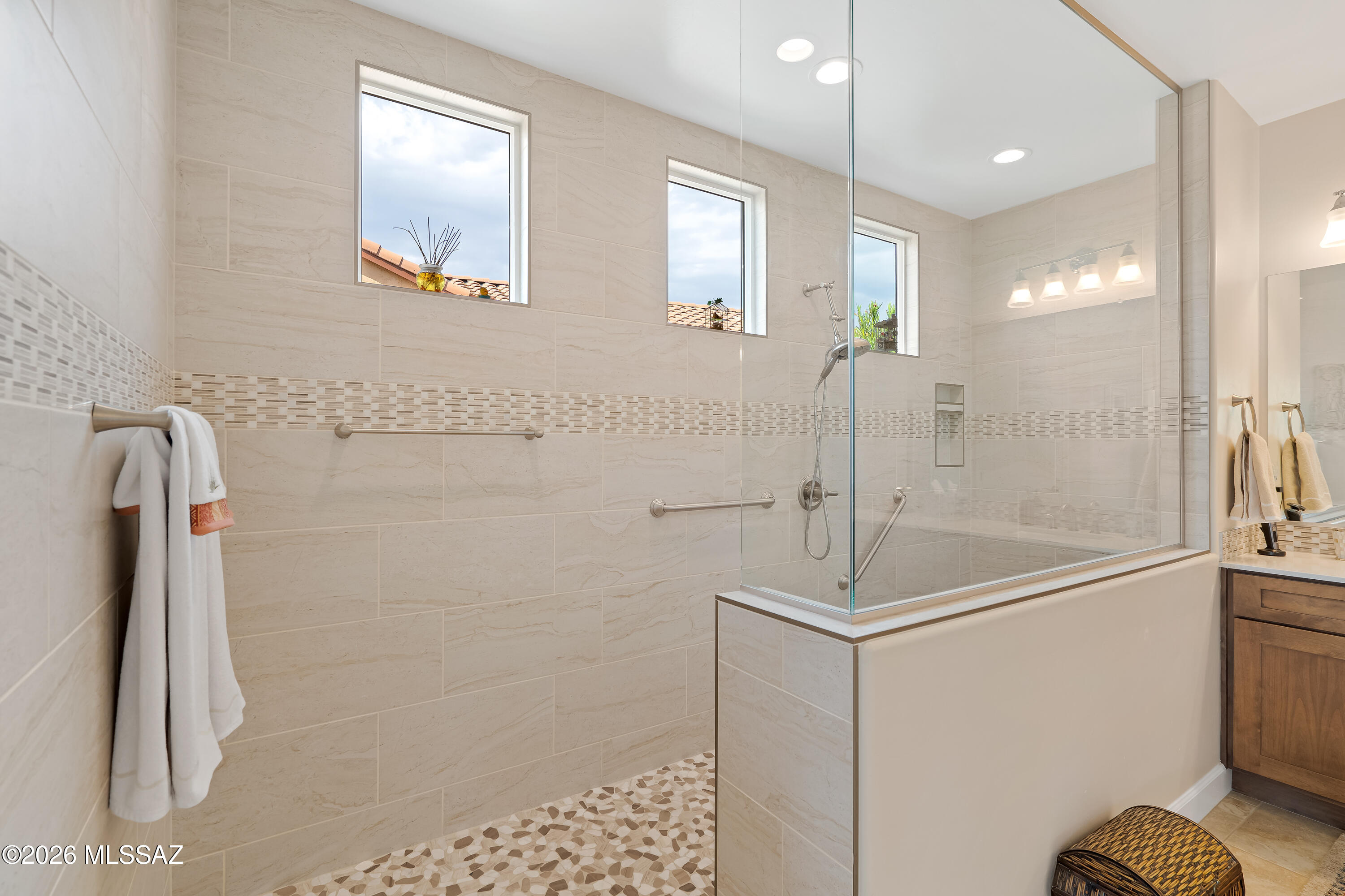 31579 South Misty Basin Road Oracle, AZ 85623 - Photo 18 of 48 Spa-Inspired Shower
