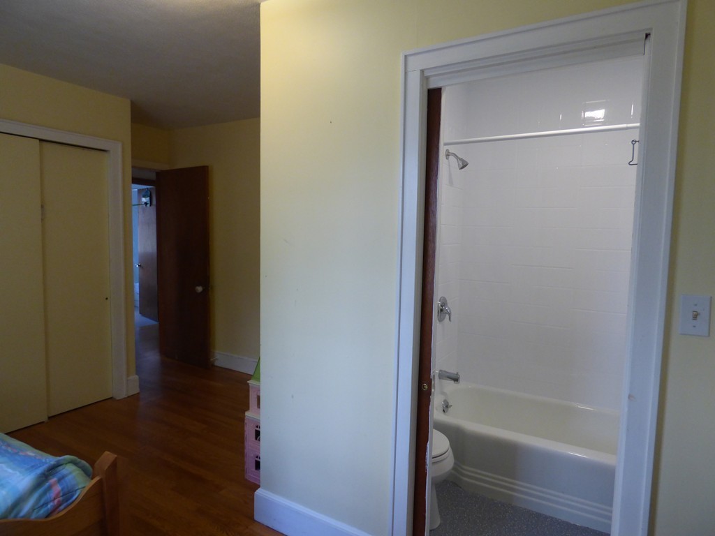 19 Stage Road Deerfield, MA 01373 - Photo 14 of 29 Gallery Image 14