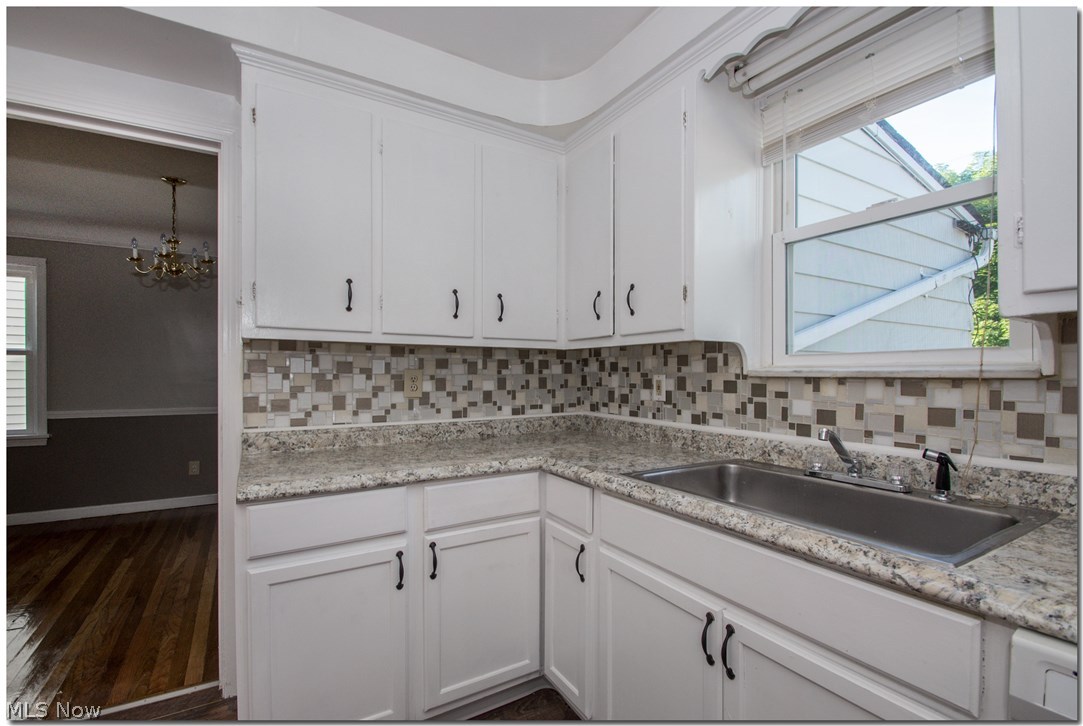 4050 Stilmore Road Cleveland, OH 44121 - Photo 20 of 35