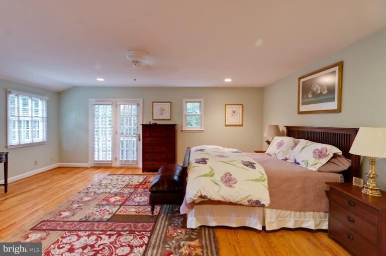 4733 34th Road North Arlington, VA 22207 - Photo 20 of 30 Bedroom (Master)