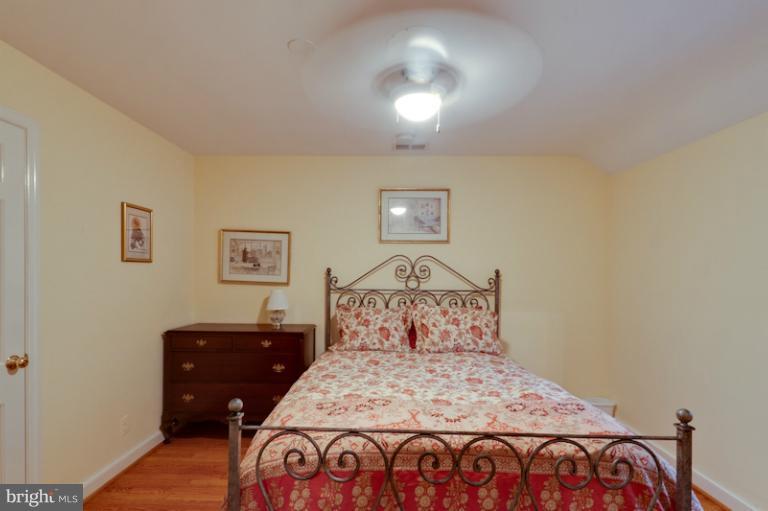 4733 34th Road North Arlington, VA 22207 - Photo 22 of 30 Bedroom Four