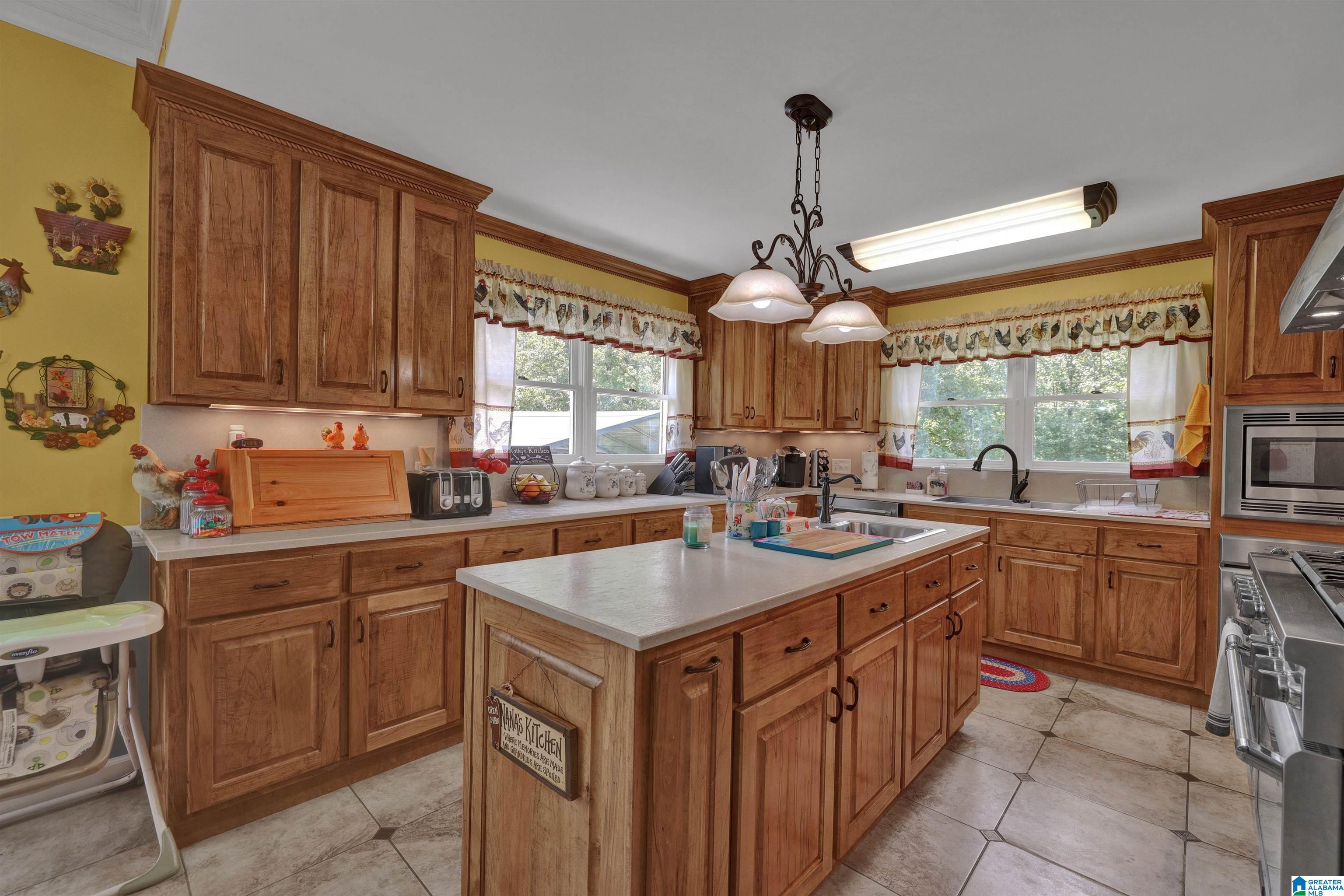 1245 Rogers Road Oneonta, AL 35121 - Photo 5 of 42