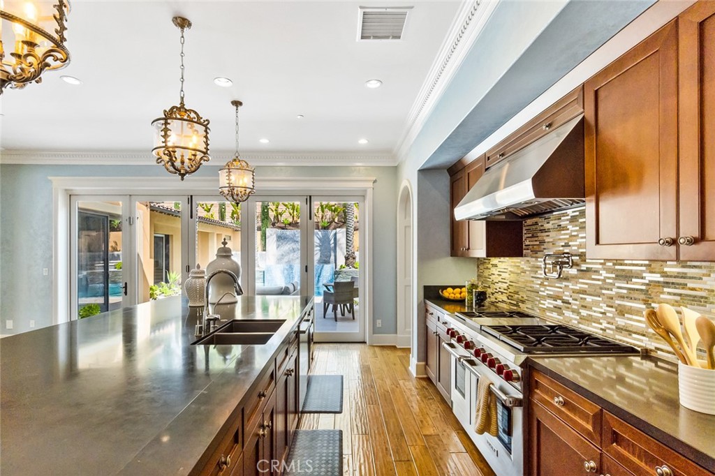 121 Treasure Irvine, CA 92602 - Photo 15 of 41