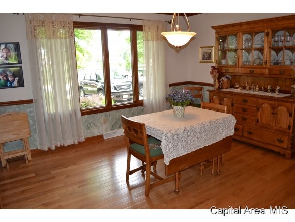 218 Sebring Road Springfield, IL 62707 - Photo 14 of 20 Gallery Image 14