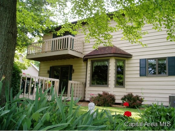 218 Sebring Road Springfield, IL 62707 - Photo 2 of 20 Gallery Image 2